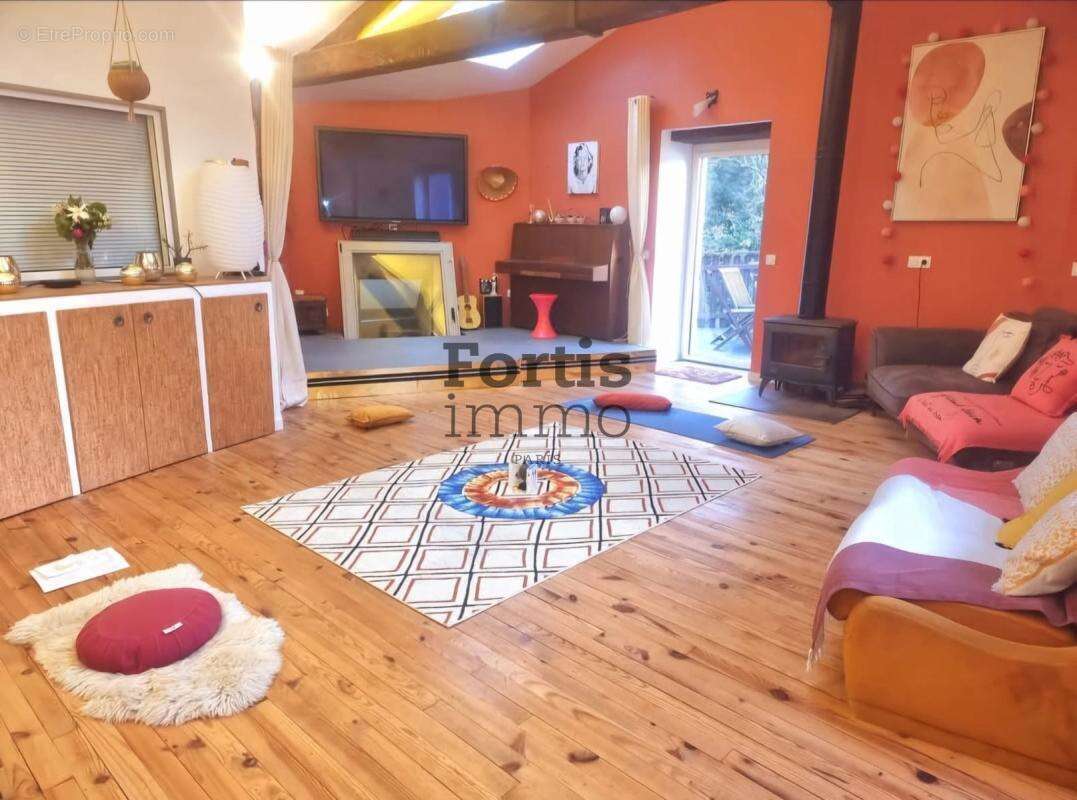 Maison à LA BRUFFIERE