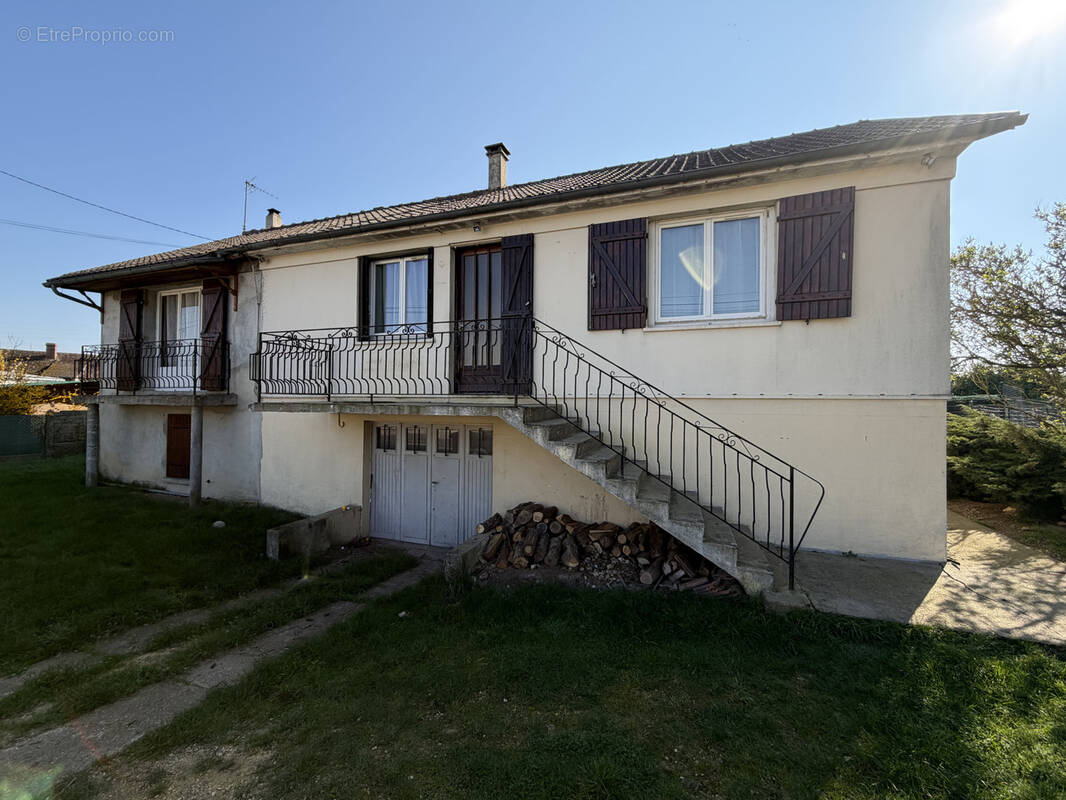 Maison à CHATEAUNEUF-EN-THYMERAIS