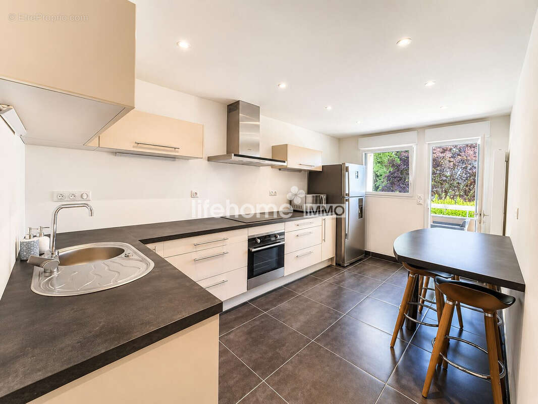 Appartement à BALAN