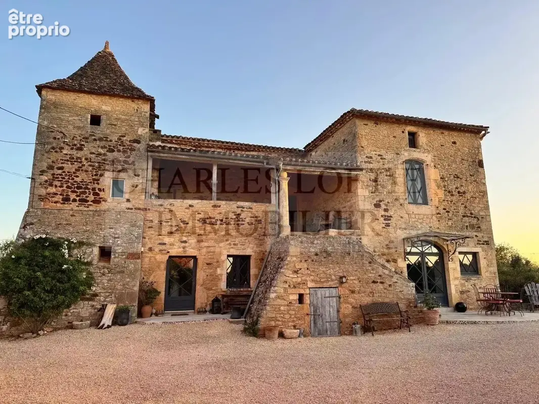 Somptueuse maison de maître avec gîte, dépendances et piscine naturelle - photo 22