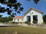 Country house near Garlin with tiled roof and garden - Maison à GARLIN