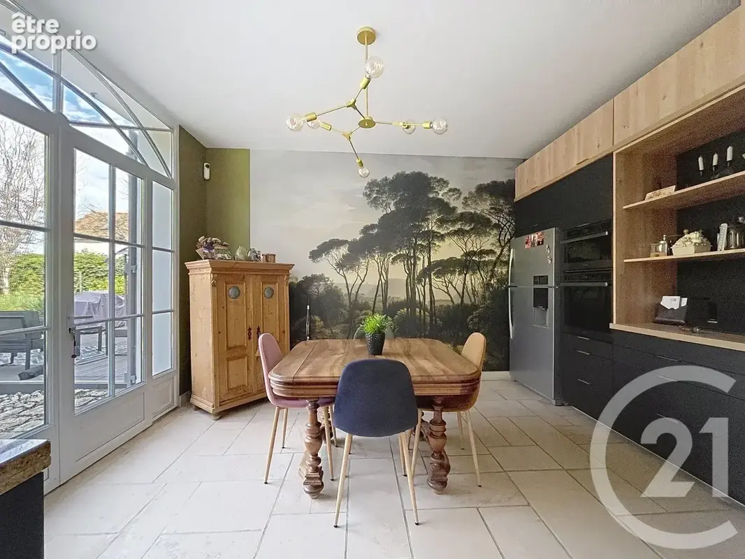 Maison 8 pièces 310 m² à vendre à Moissy-Cramayel (77550) - photo 7
