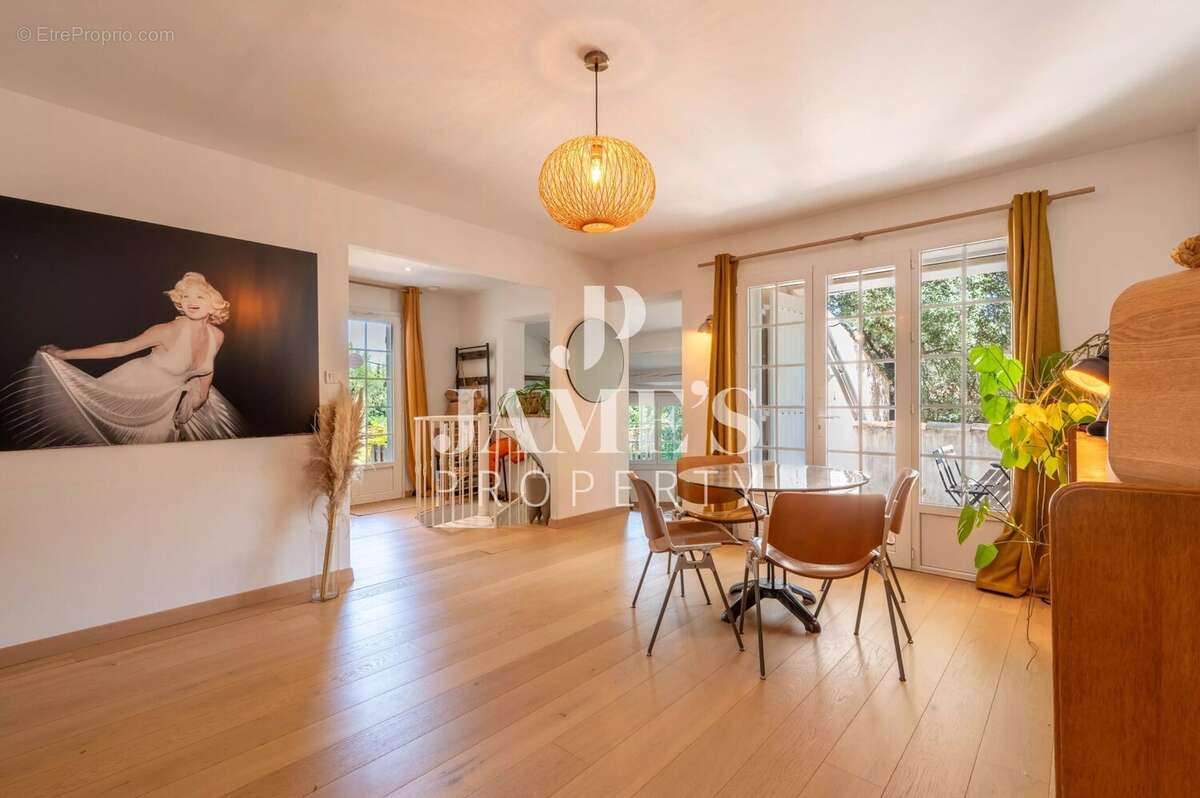 Maison 110 m² à Paradou  - photo 2