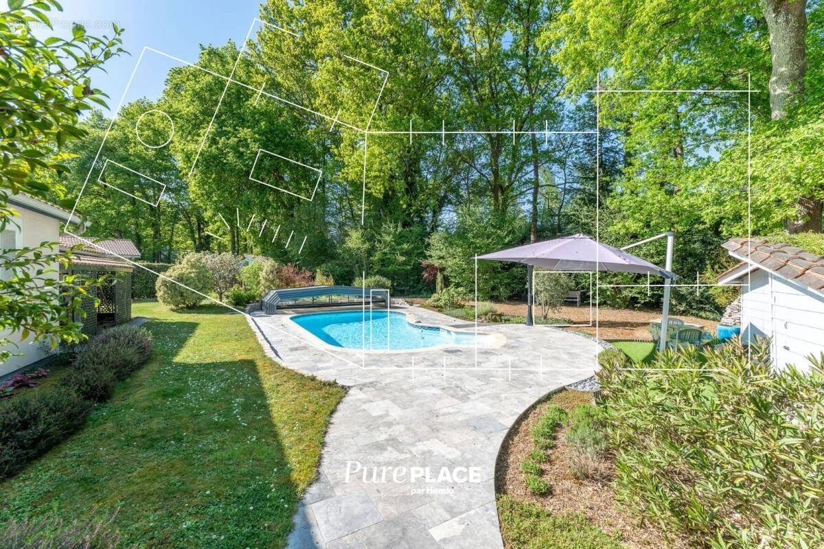Maison/Villa T5 de 131 m2 à Ambarès-et-Lagrave 33440 - photo 1
