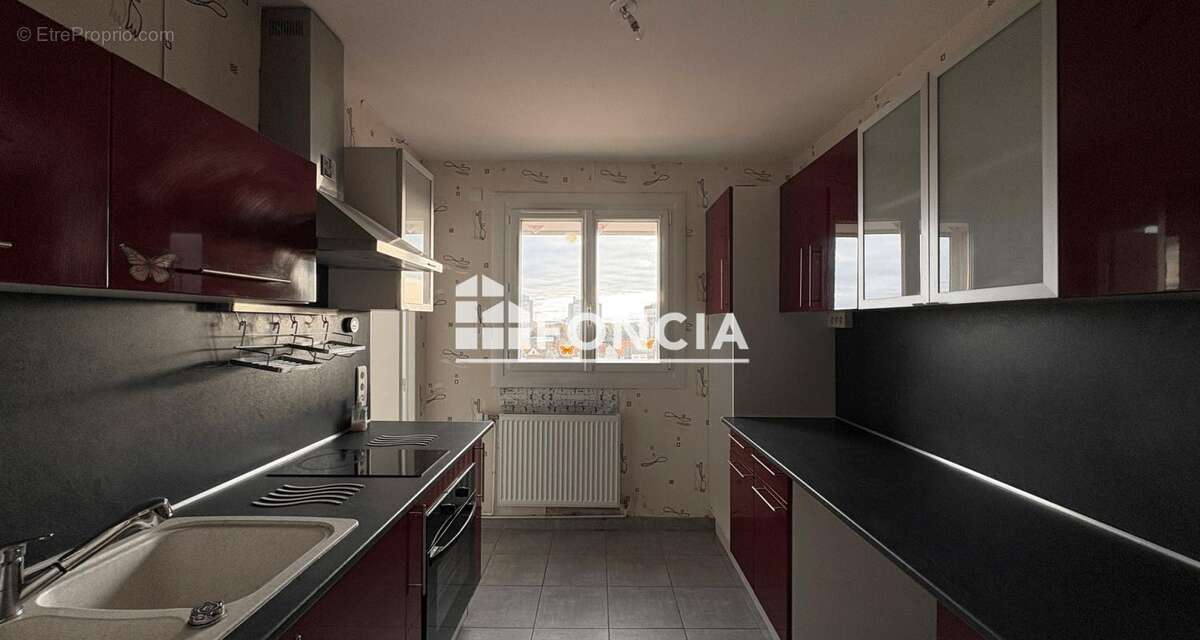 Appartement à LUCE