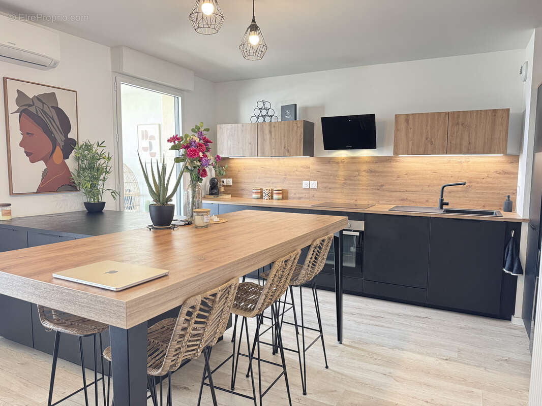 Appartement à MAUGUIO