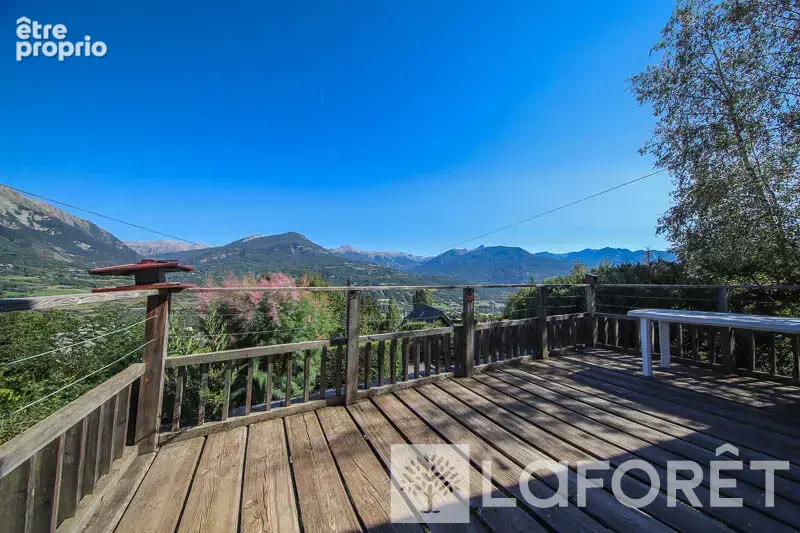**chalet type 3 - 300m² terrain - embrun - 3 pièces - photo 3