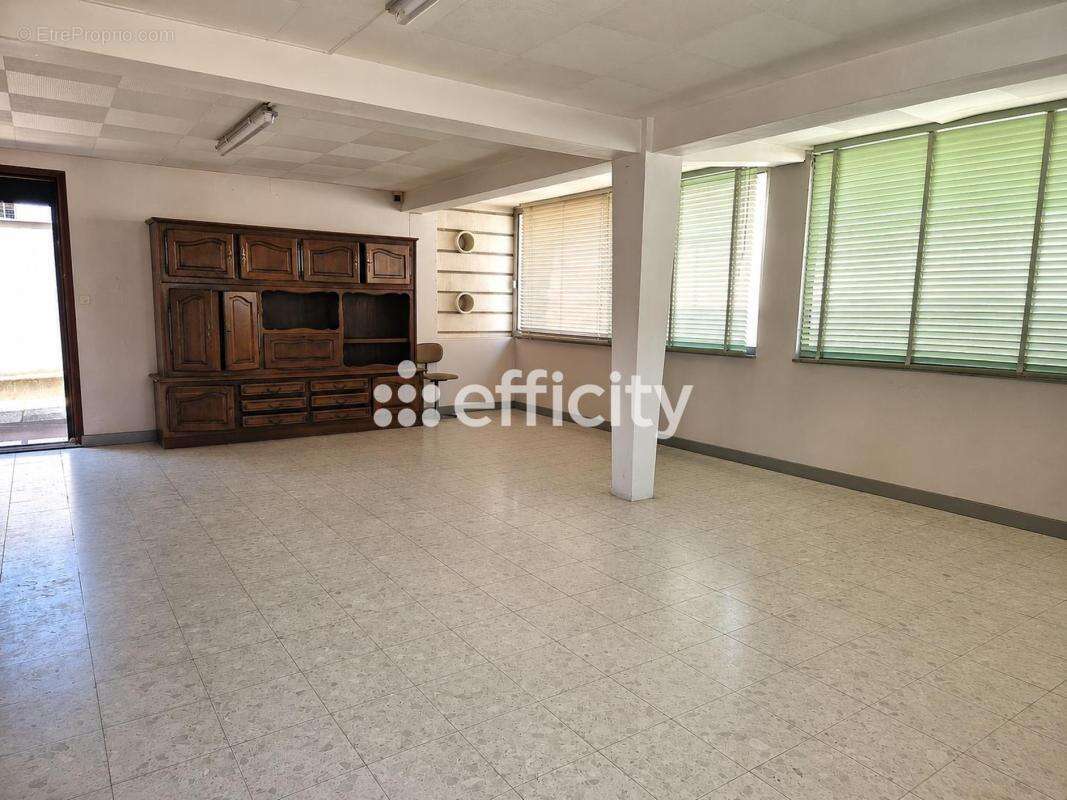Maison 188 m² à Saint-Georges-De-Didonne  - photo 13