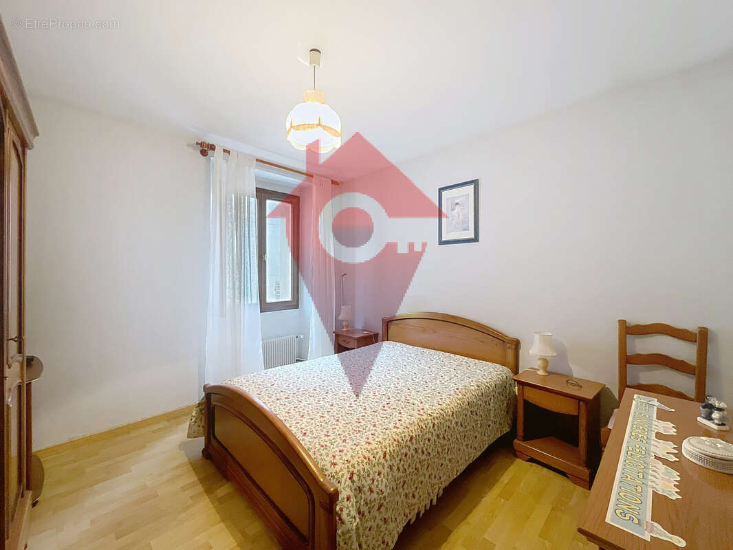 A Vendre Maison 3 chambres - 10mn à pied des écoles élémentaires - Collège et lycée proche - secteur calme - photo 10