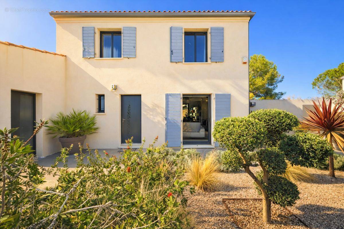Maison à MAUSSANE-LES-ALPILLES