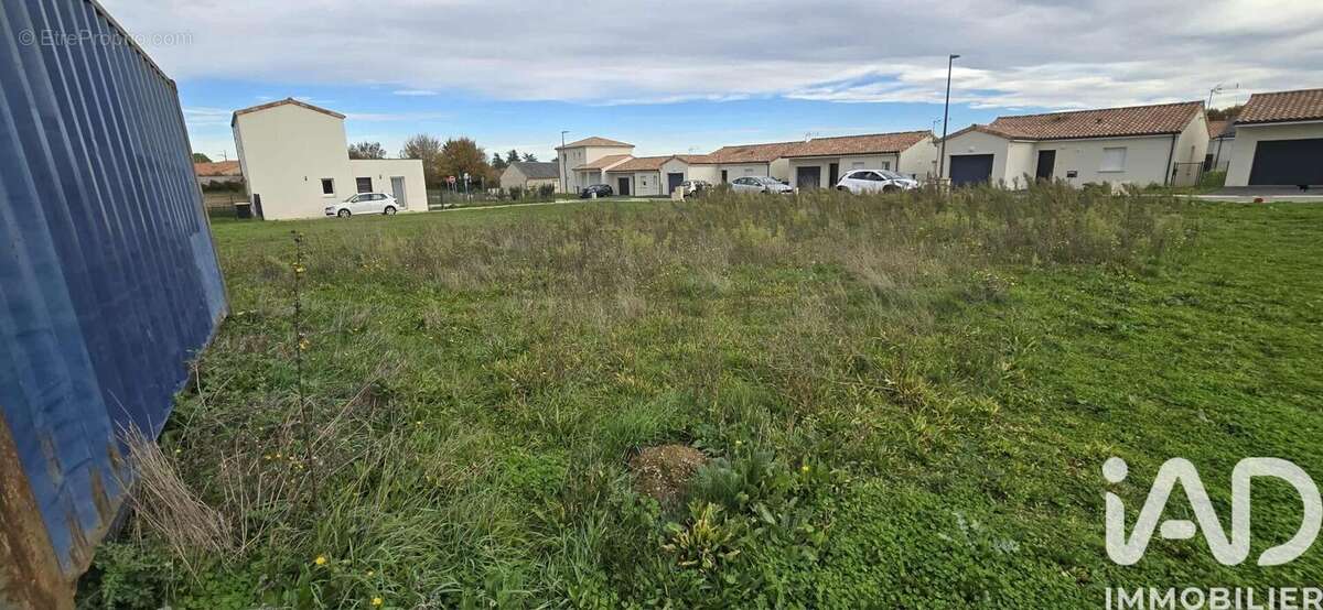 Photo 8 - Terrain à LIGUGE