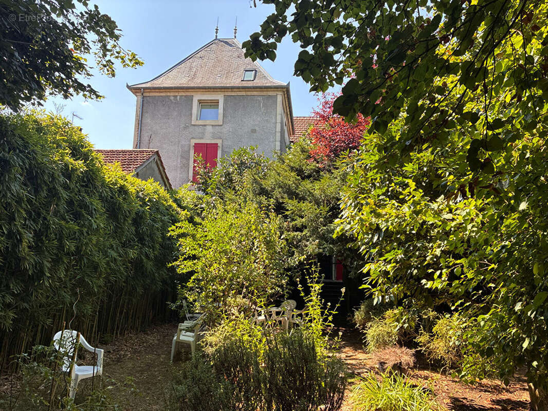 Maison de Maître 240 m2 Coeur de Figeac et Gîte d'étape (Chemins de Compostelle) - photo 2