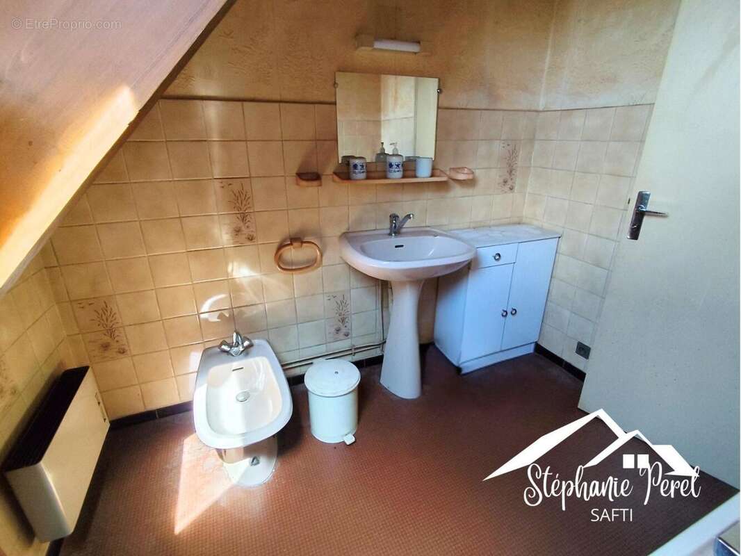 Photo 9 - Maison à LA COURTINE