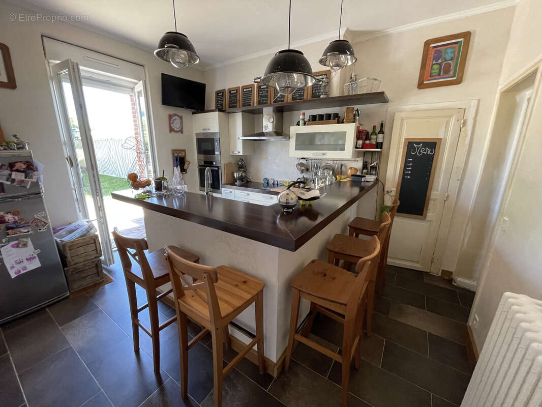 Maison à SAINT-MEEN-LE-GRAND