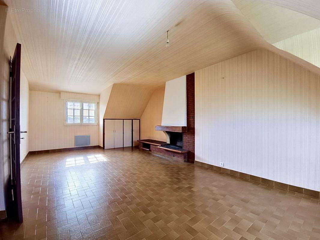 Grande maison familiale avec potentiel de deux logements – Environnement calme et verdoyant - photo 13