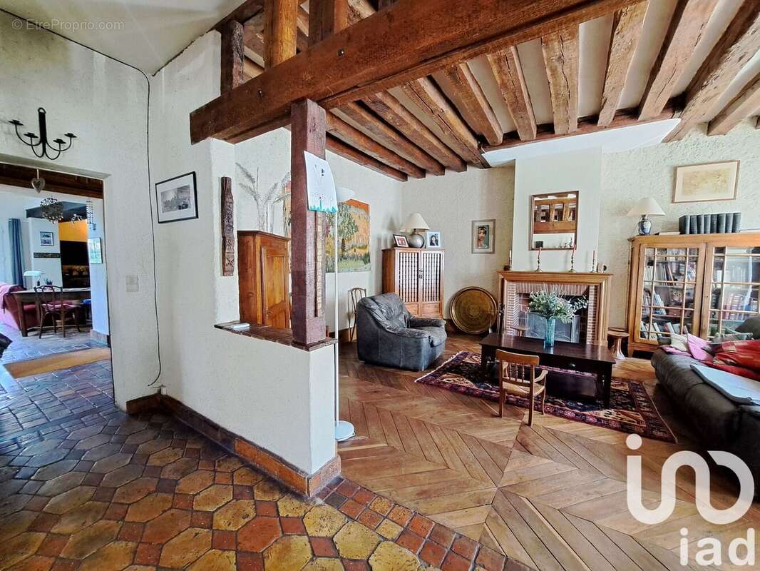 Maison 285 m² à Houdan  - photo 4