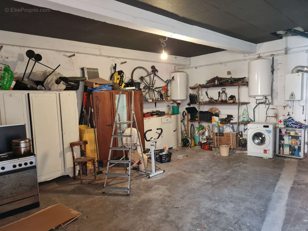 A vendre maison de ville avec jardin à 5mn du cœur de Céret. - photo 15