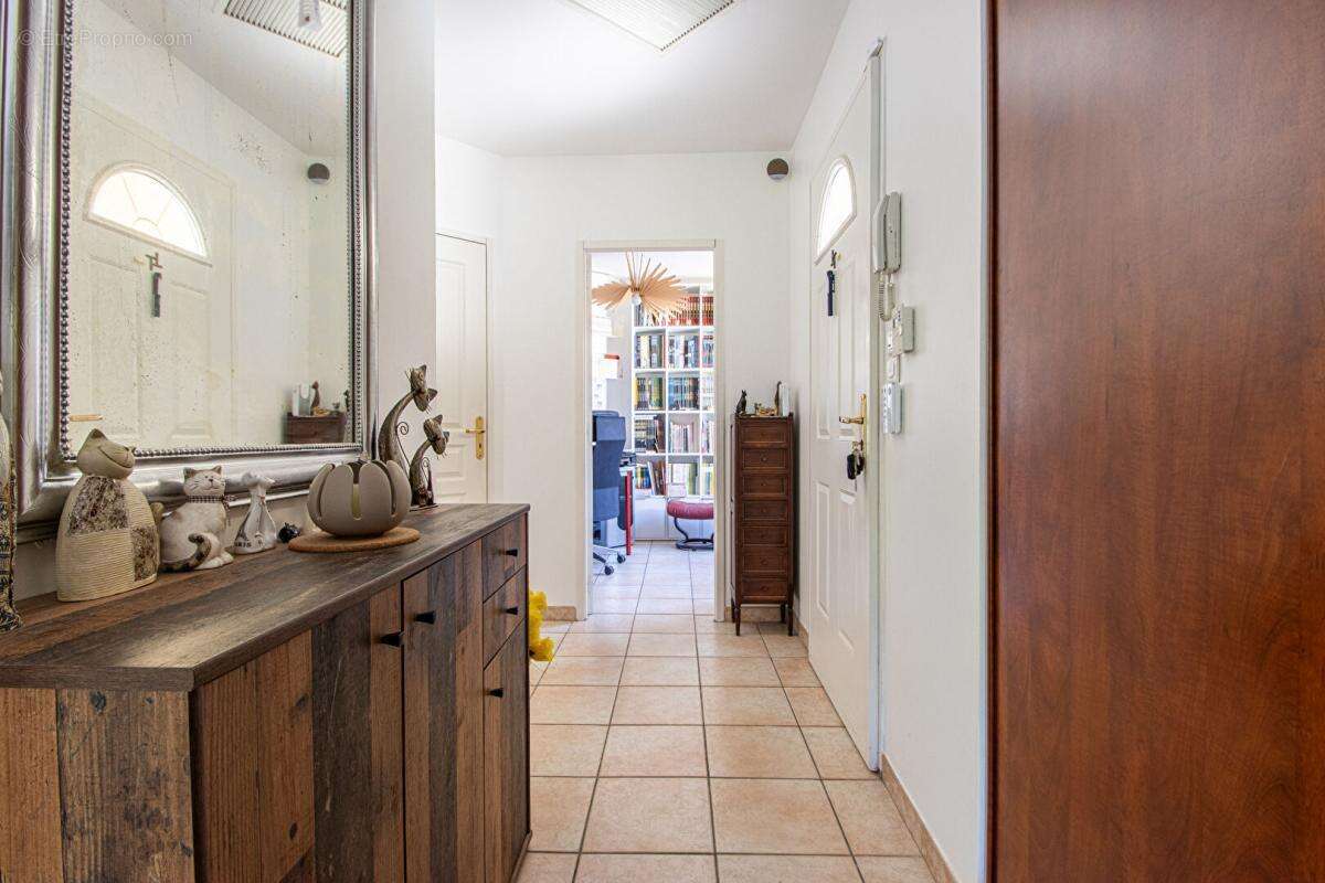 Vente  villa  moussan - 128m2- 4 pieces - 358000  hai - photo 11