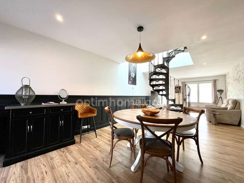 Maison à AIGUES-MORTES