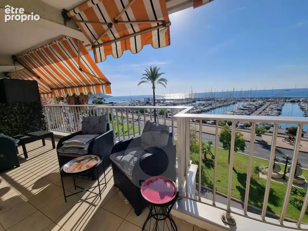 Menton Garavan, 2 p + terrasse + garage front de mer - photo 10