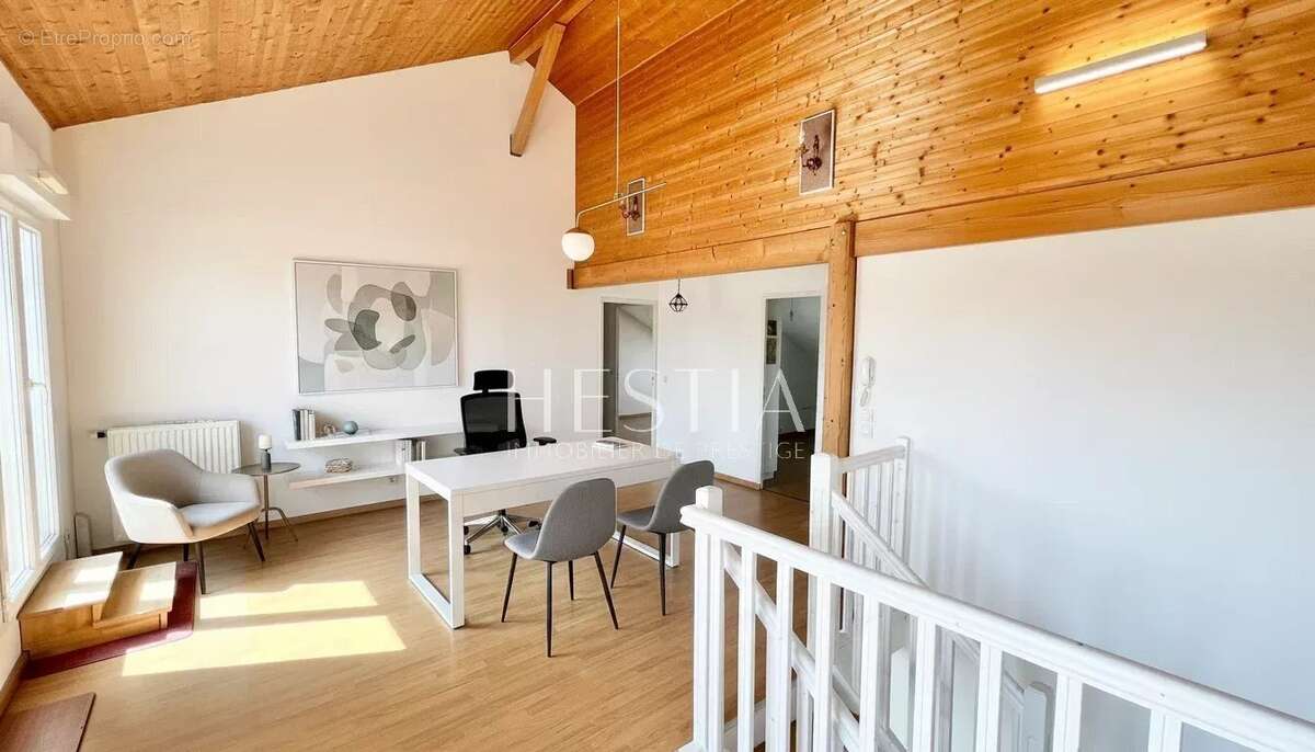 Appartement à LE BOURGET-DU-LAC