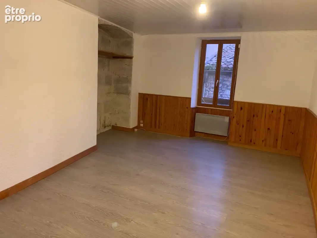 Maison de village comprenant 2 logements loués avec petit jardin - photo 5