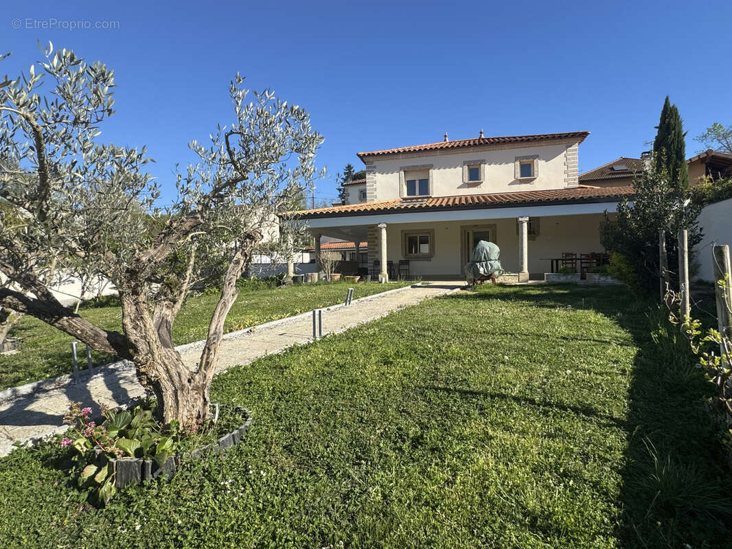 Maison à ANNEYRON