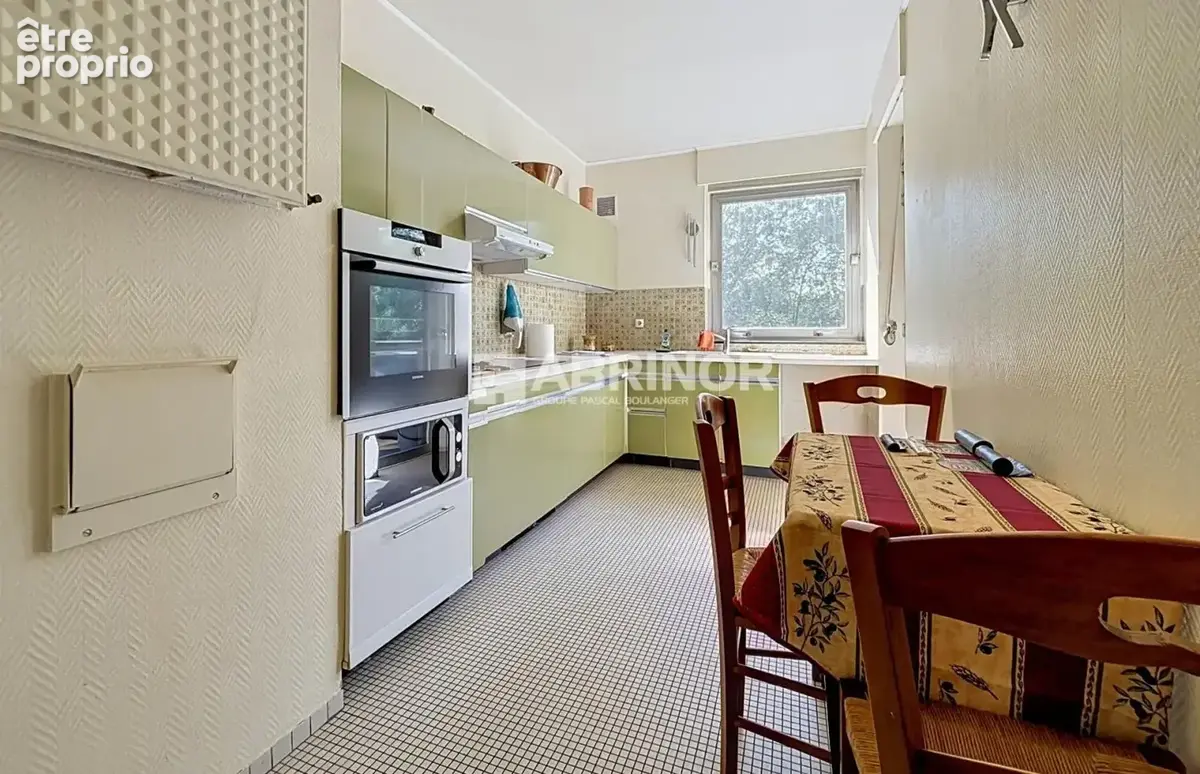 Appartement 127 m² 3 chambres bureau terrasse garage prox tram - photo 2