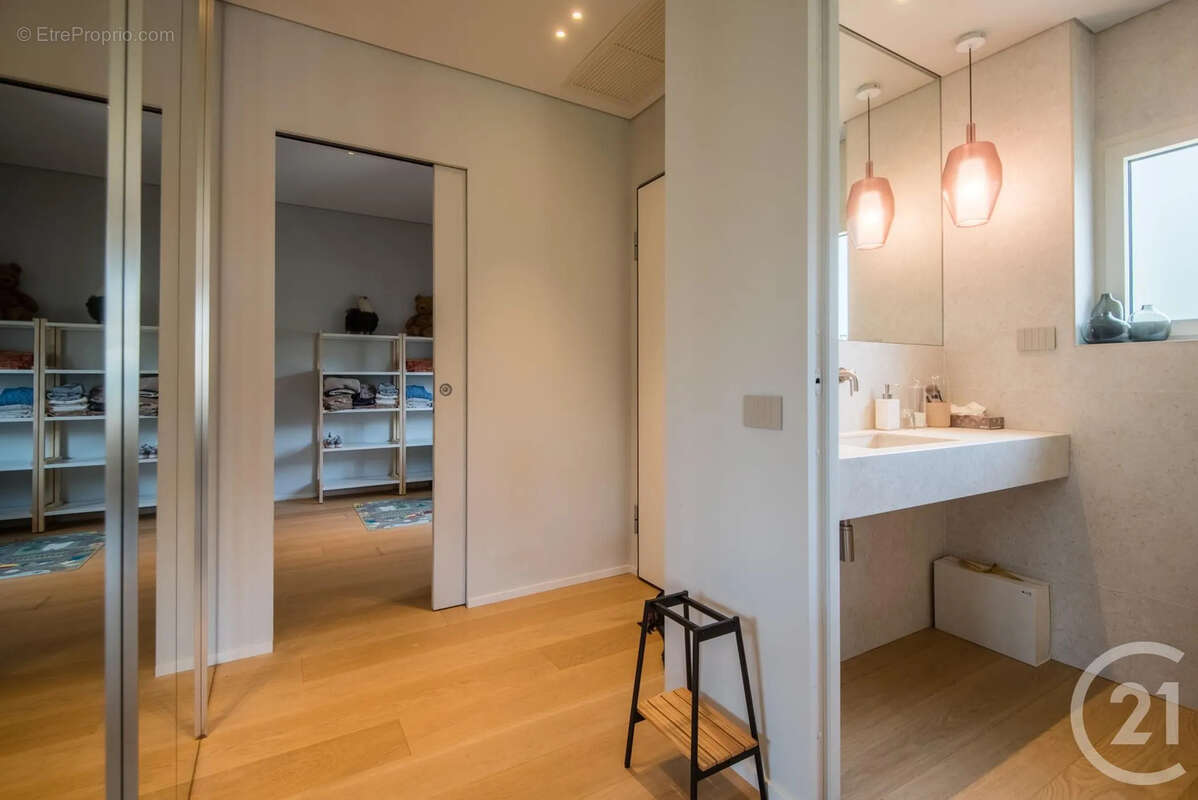Appartement 70 m² à Nice  - photo 10