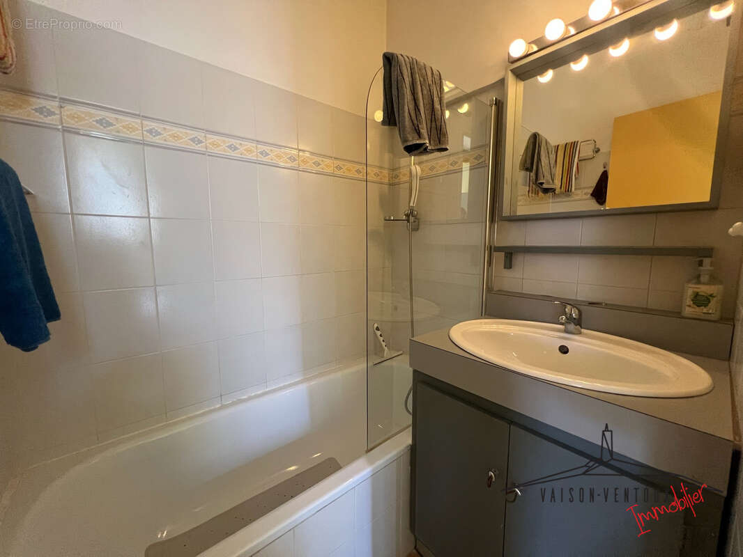 Appartement à VAISON-LA-ROMAINE