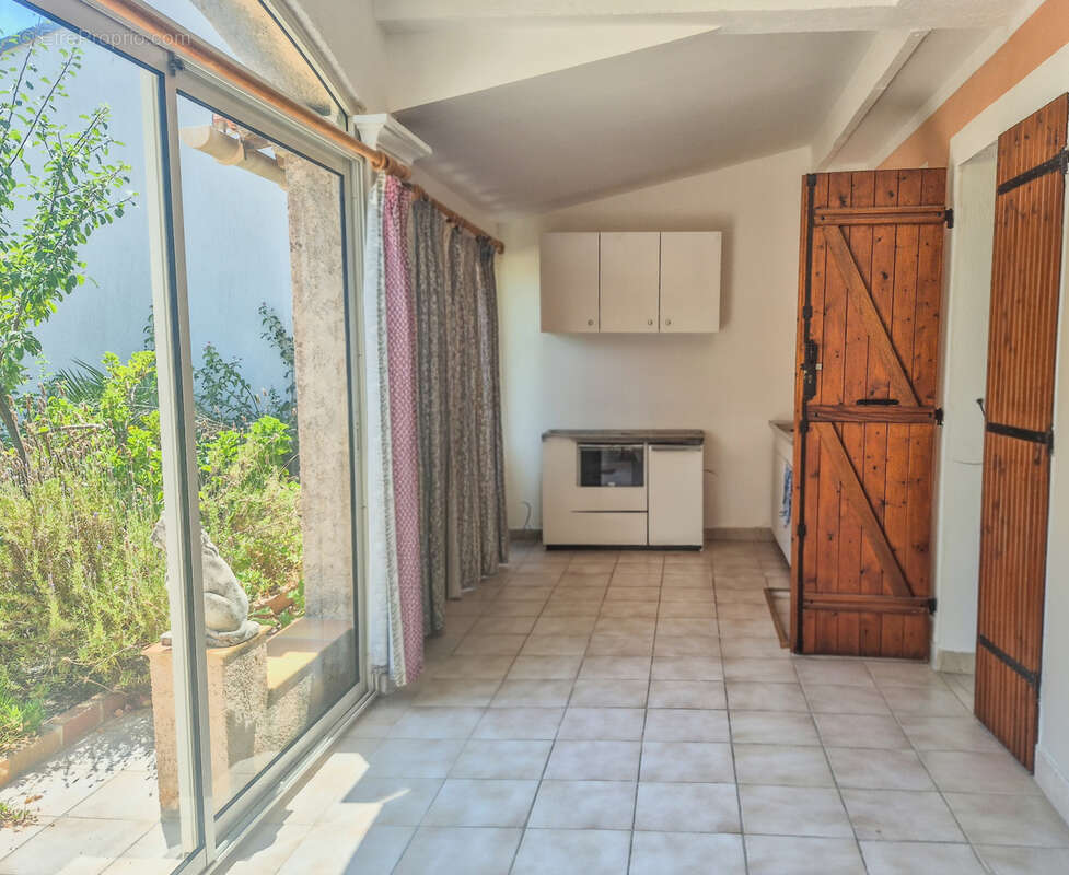 Maison de 4 chambres avec jardin en bord de mer - L'Ayguade - Hyères - photo 7