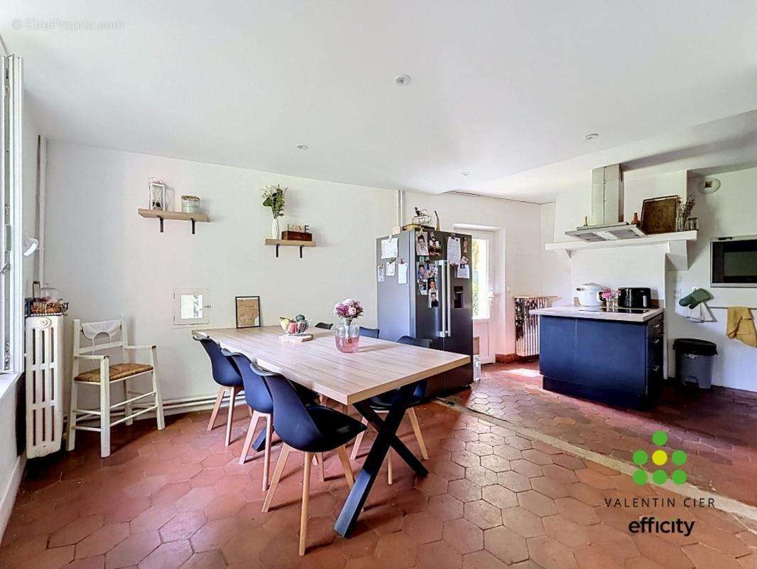Maison à CHATEAUNEUF-EN-THYMERAIS