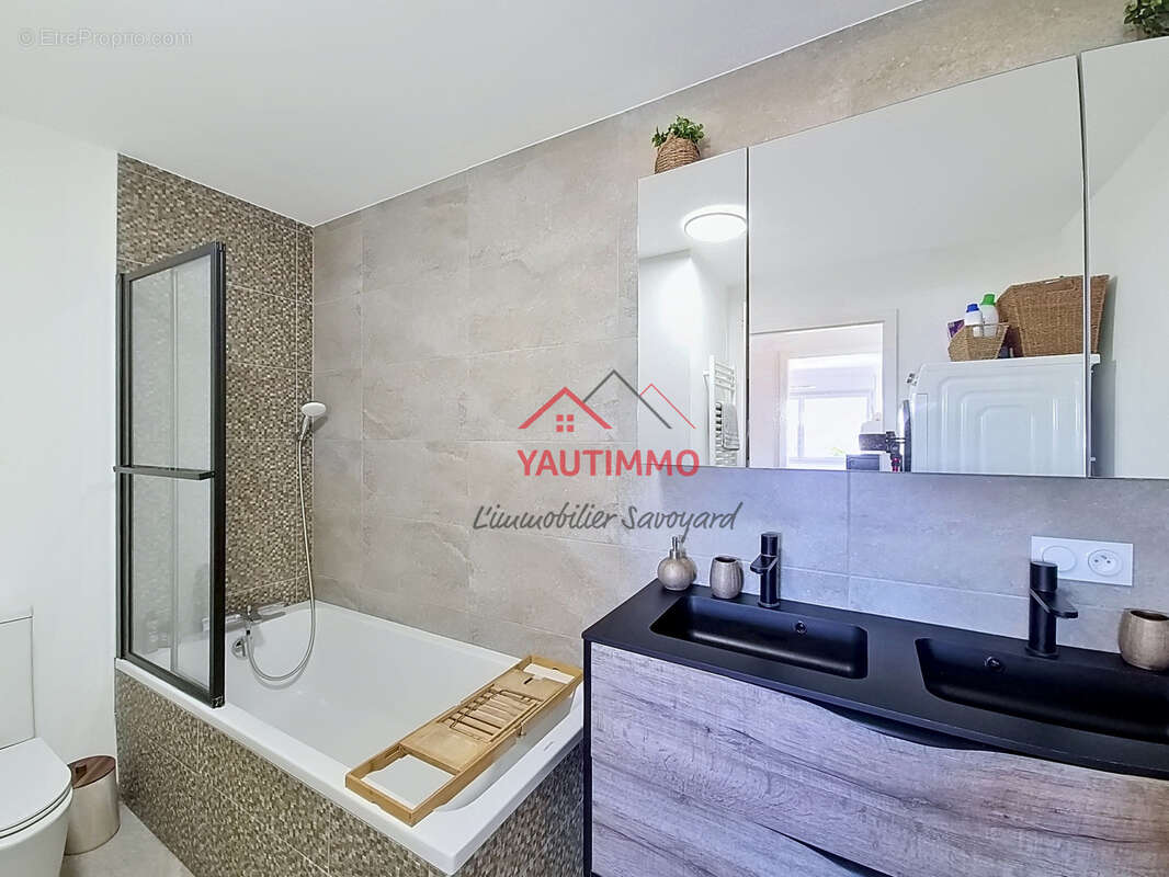Appartement à VETRAZ-MONTHOUX