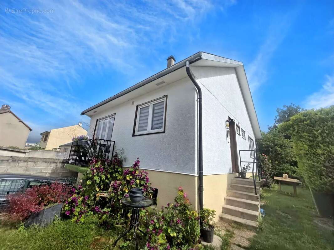 Maison à RIVERY