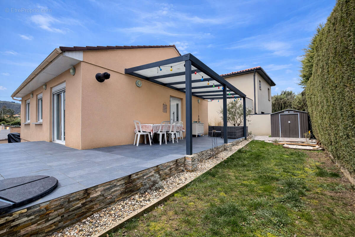 Maison à PONTCHARRA-SUR-TURDINE