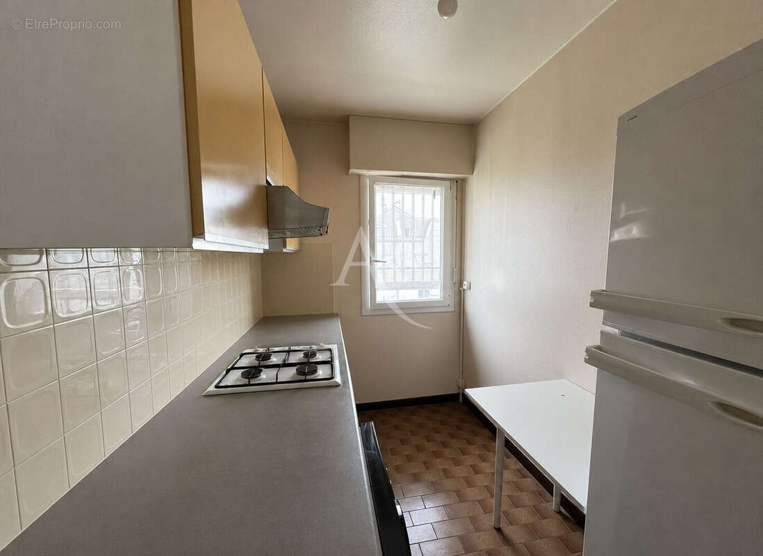 Studio à vendre - gare de Chelles - photo 2