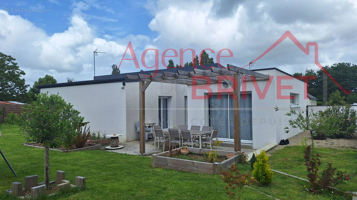 Maison à DREFFEAC