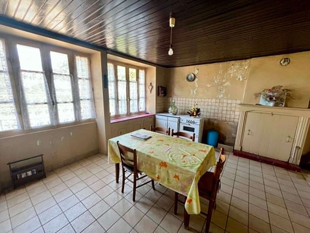 Maison à CHAILLAND