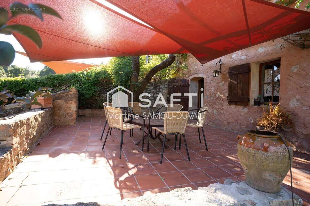 Photo 2 - Maison à BANDOL