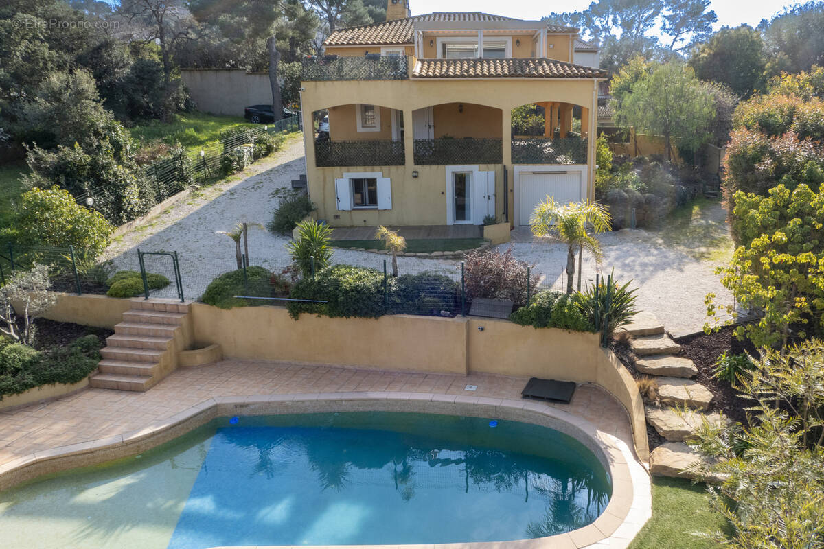 Maison à SIX-FOURS-LES-PLAGES