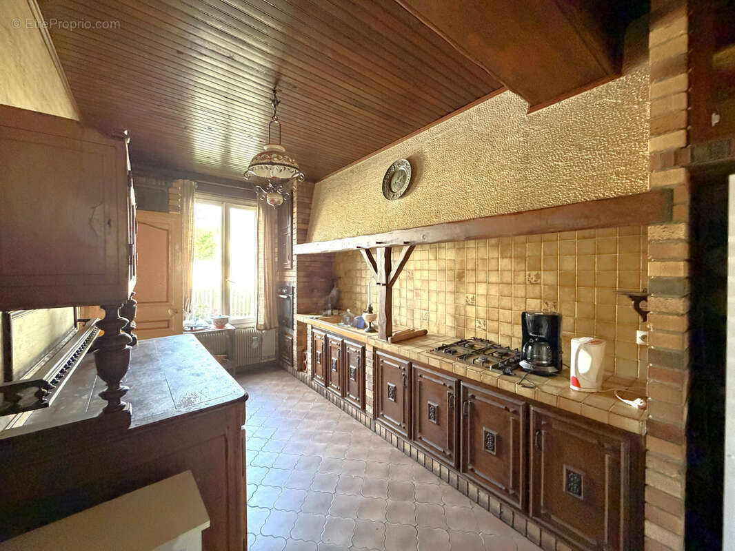 Maison à HOUDAN