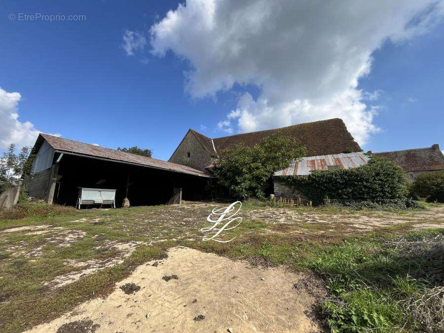 Maison à DOMFRONT-EN-CHAMPAGNE