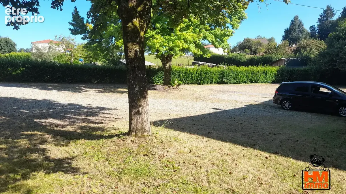 Commerce 624 m² à vendre à Saint-Leonard-De-Noblat (87400) - photo 9