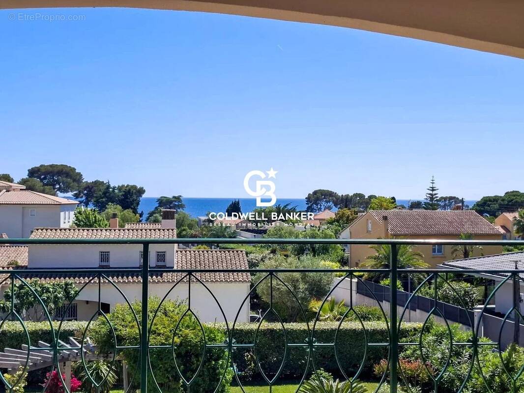 Appartement à CARQUEIRANNE