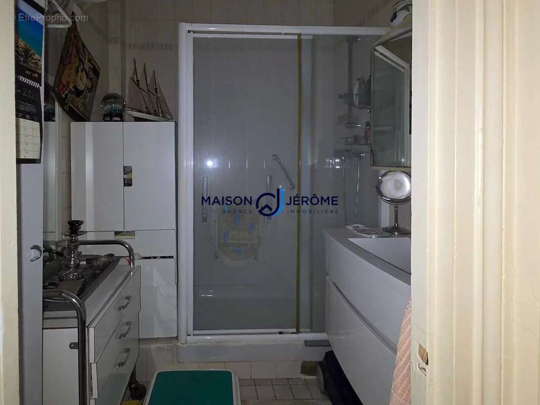 Paris 11ᵉ – avenue philippe-auguste – appartement 3 pièces de 62,06 m² à rénover – ascenseur et cave - photo 12