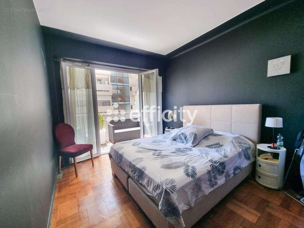 Appartement à LE CANNET