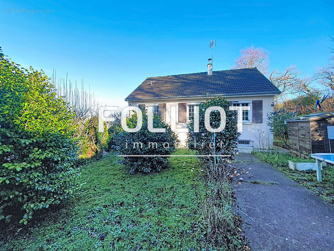 Maison à LA HAYE-DU-PUITS