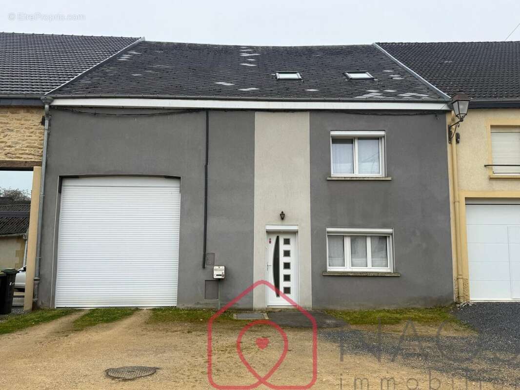 Maison à POURU-SAINT-REMY