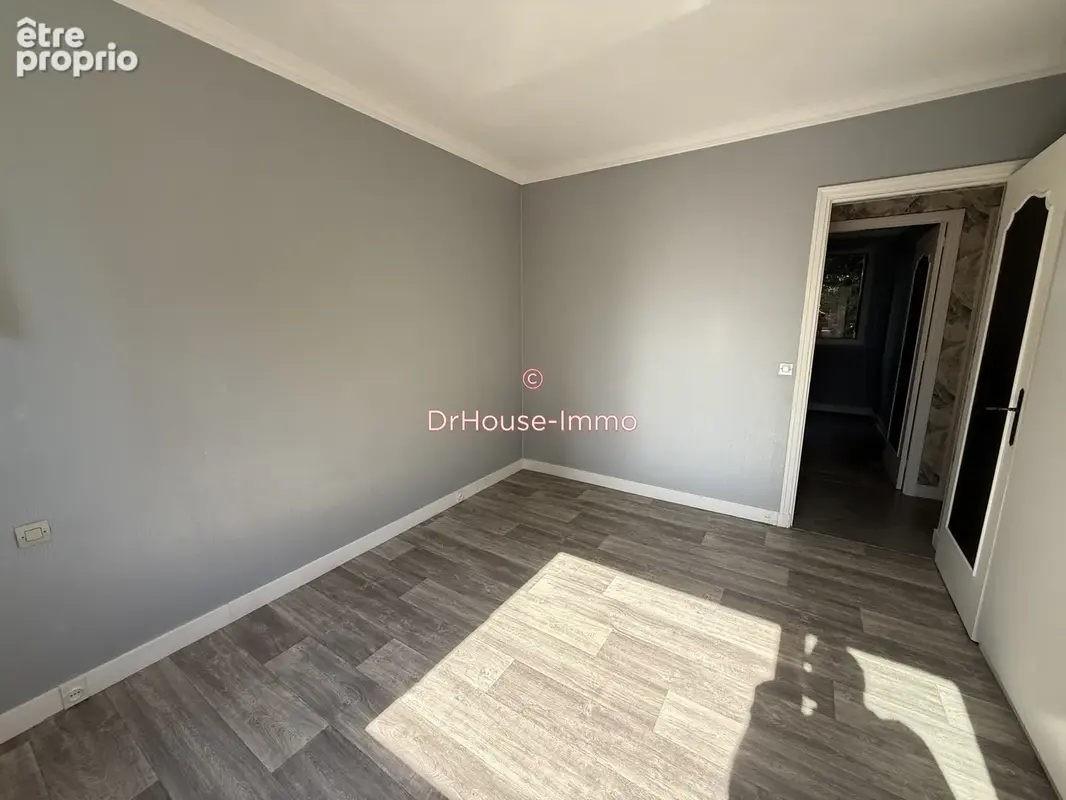 Appartement 4 pièces 78 m² à vendre à La Celle-Saint-Cloud (78170) - photo 26