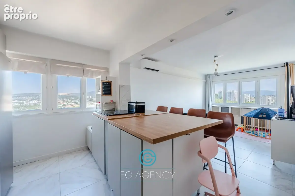 Appartement 4 pièces 72 m² à vendre à Marseille-14e (13014) - photo 3